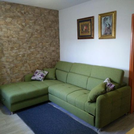 Apartments Babaja โตรกีร์ ภายนอก รูปภาพ