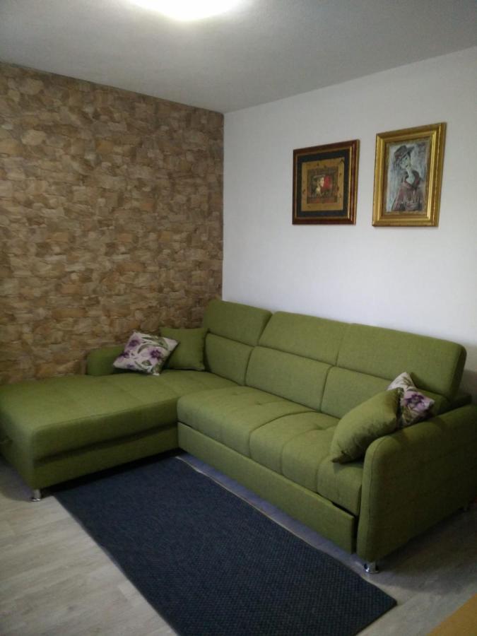 Apartments Babaja โตรกีร์ ภายนอก รูปภาพ