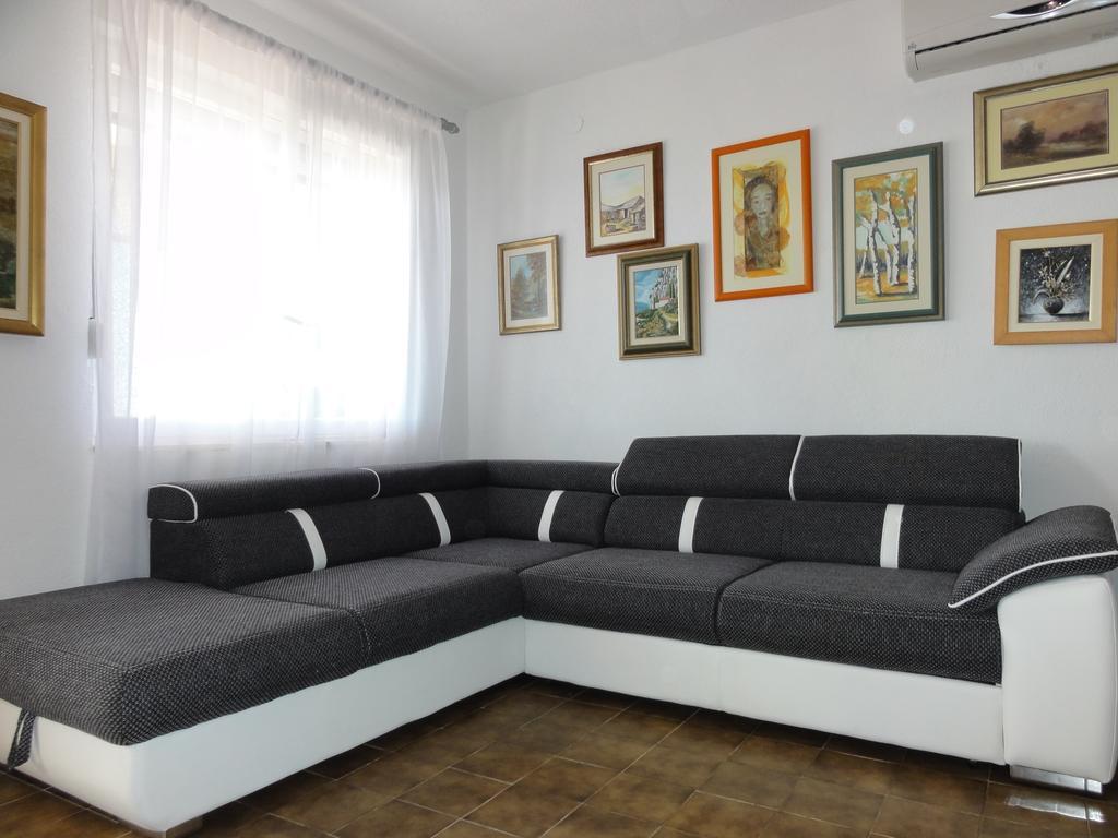 Apartments Babaja โตรกีร์ ภายนอก รูปภาพ