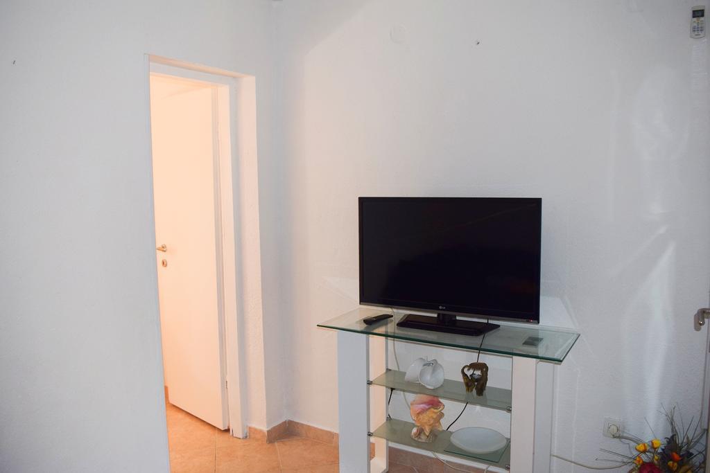 Apartments Babaja โตรกีร์ ภายนอก รูปภาพ