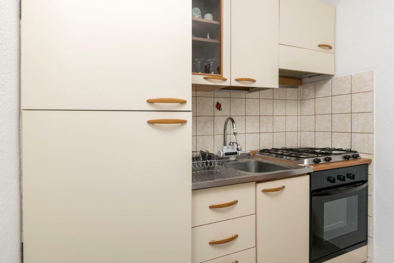 Apartments Babaja โตรกีร์ ภายนอก รูปภาพ