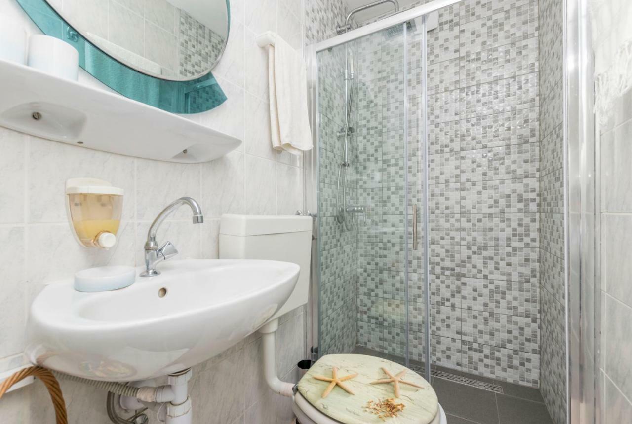 Apartments Babaja โตรกีร์ ภายนอก รูปภาพ